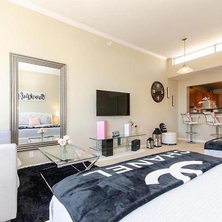 Loft Apartments At Hollywood Free Parking Close To Studios Universal Лос Анджелис Екстериор снимка